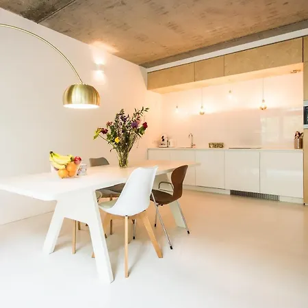 Beautiful And Bright In The Houthaven Apartment *